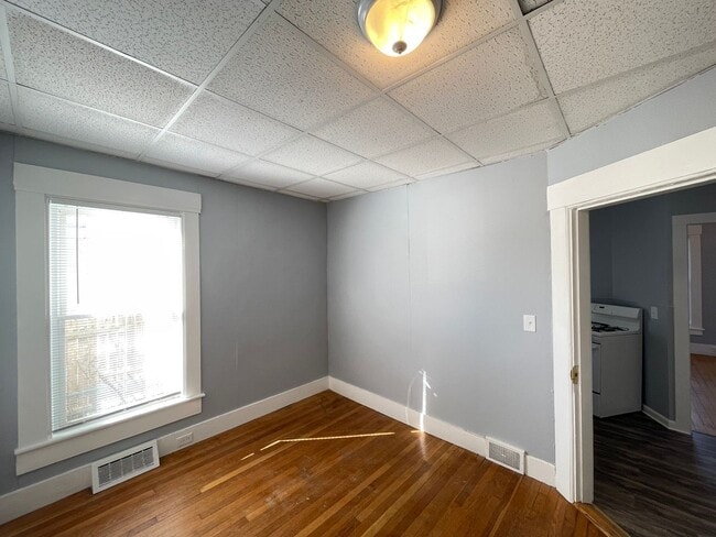 Building Photo - 29 Pennacook St