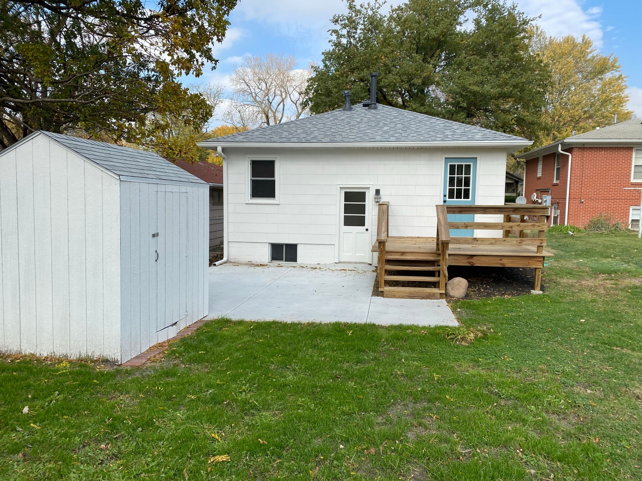 Building Photo - 4135 Lenox Ave
