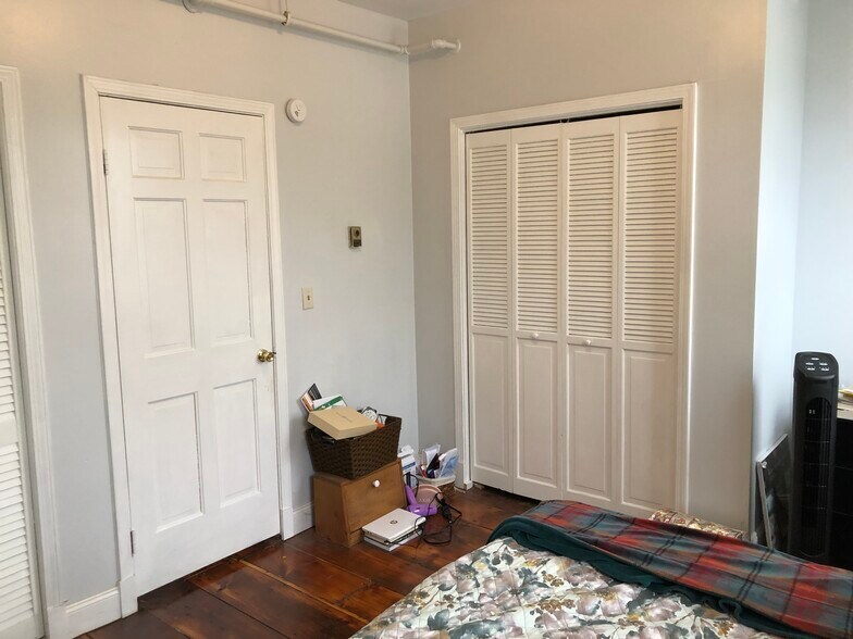 Building Photo - 83 Columbia St