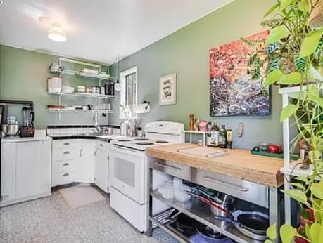 Building Photo - 6200 NE 19th Ave