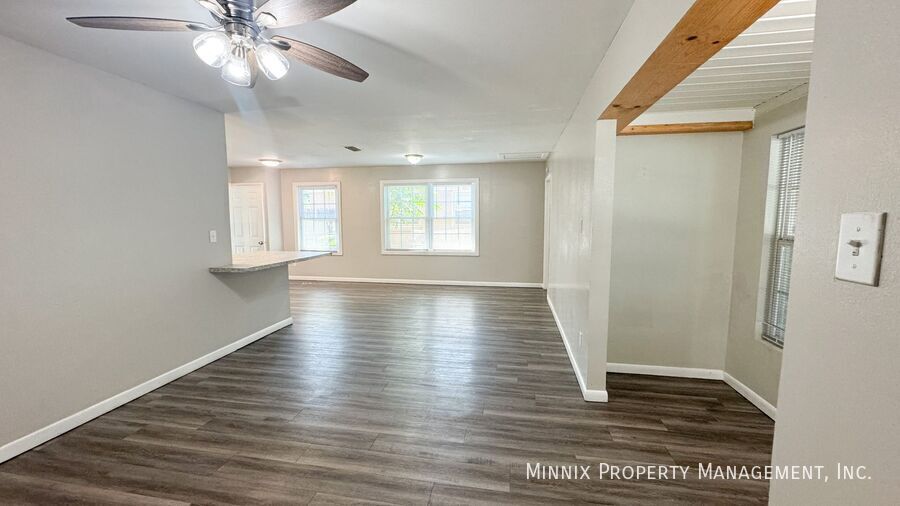 Building Photo - 4817 45th St