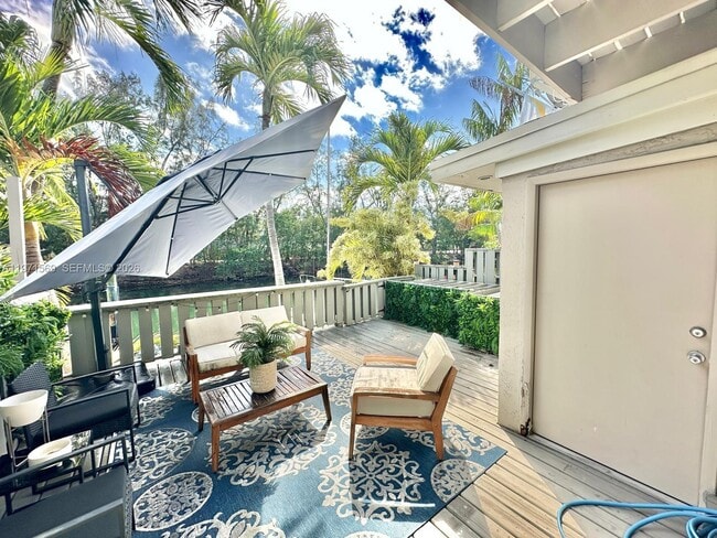 Building Photo - 3736 NE 166th St