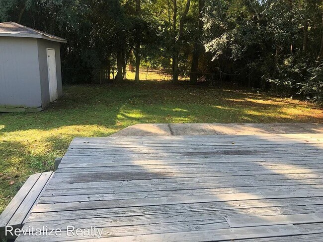 Building Photo - Charming 3BR House in Mobile - RECENTLY UPDATED INTERIOR