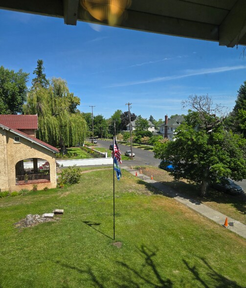 Building Photo - 636 S Palouse St