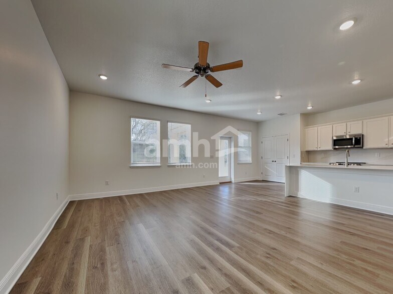 Building Photo - 6719 Atlantic Bch Ave