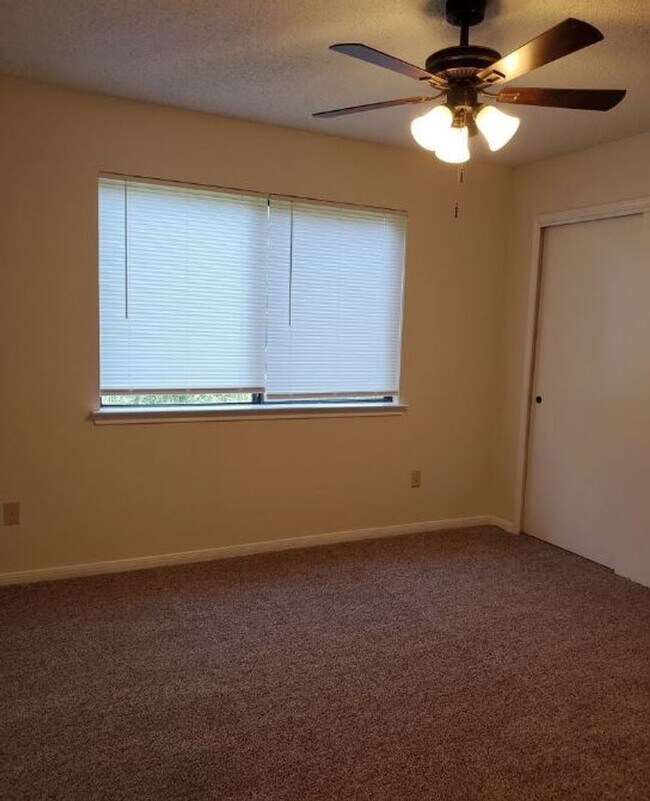 Building Photo - *For Rent: Adorable 3-Bedroom, 2-Bath Home...