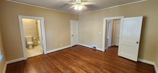 Building Photo - Wonderful home in Overlook!