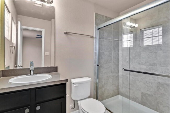 Building Photo - 4611 Graceful Ln