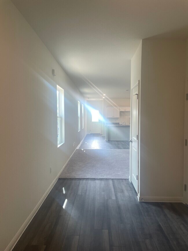 Building Photo - 617 Alterra Way