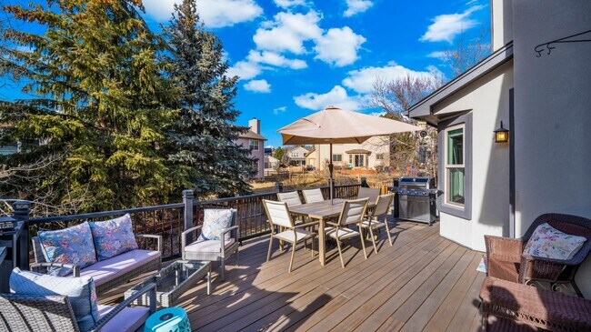 Building Photo - 15390 Paddington Cir