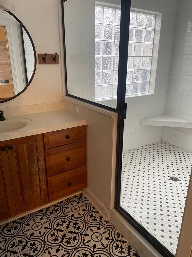 Building Photo - 2812 Kecoughtan Rd