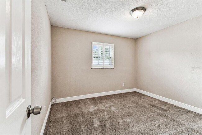 Building Photo - 2580 Granada Cir W