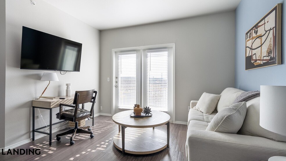 Building Photo - 11139 Culebra Rd