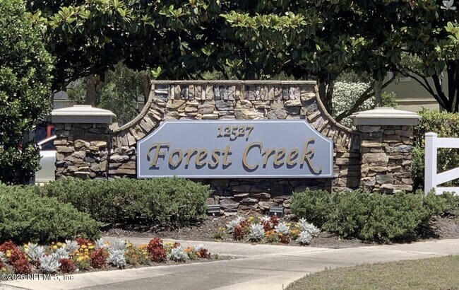 Building Photo - 1723 Forest Lake Cir W