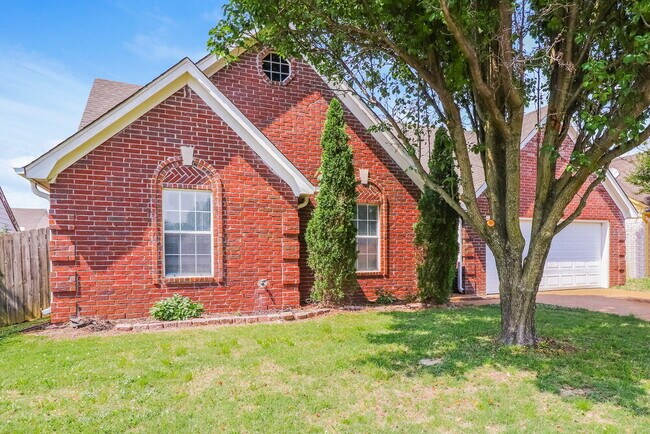 Building Photo - 6824 Skylar Mill Ave