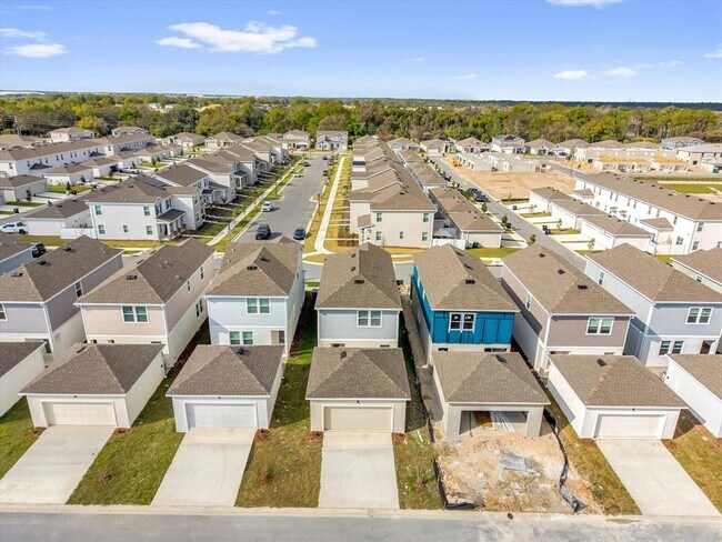 Building Photo - 2485 Rider Rain Ln