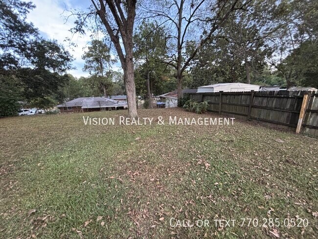 Building Photo - 3608 Sir Michael Dr