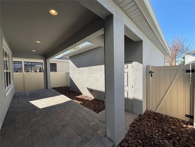 Building Photo - 15060 Andrew Aly