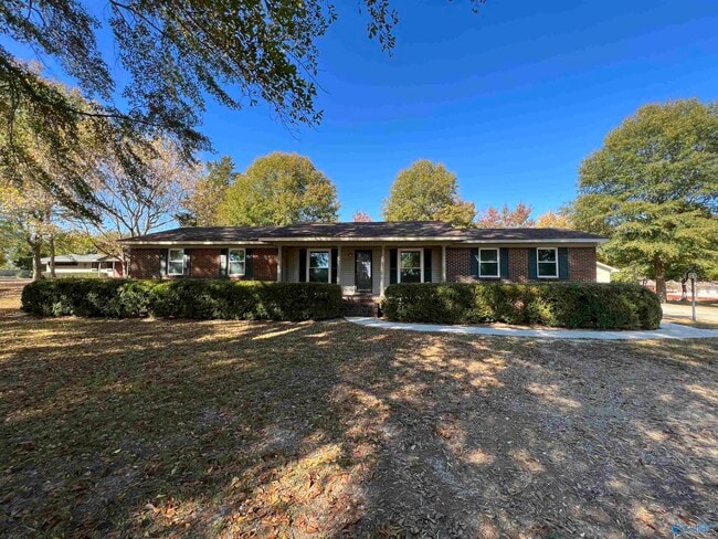 Building Photo - 23095 Kennedy Rd