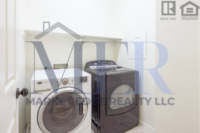 Building Photo - 4Bed/3Bath Home in Maricopa! $399 MOVE-IN SPECIAL! Move-In Ready on 01/01/2026!