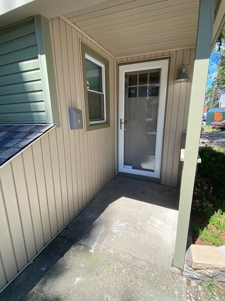 Building Photo - 1445 Hunter Ave