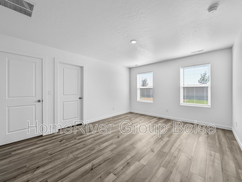 Building Photo - 20444 Owl Creek Ave