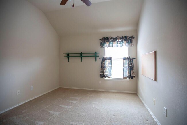 Building Photo - 5942 Turkey Creek