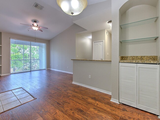 Building Photo - 5703 Legacy Crescent Pl