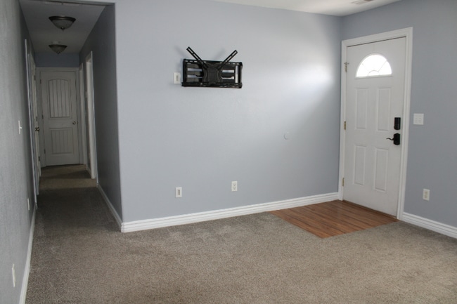 Building Photo - 1106 Richland Dr