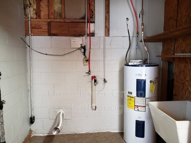 Building Photo - 218 Townsend Cir