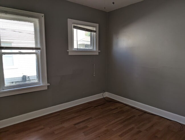 Building Photo - 3458 W 136th St