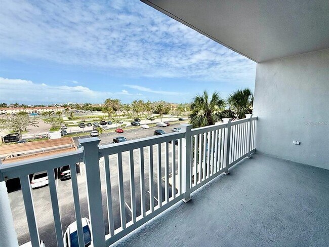 Building Photo - 500 Treasure Island Causeway