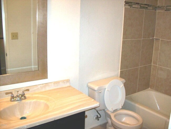 Building Photo - Scottsdale