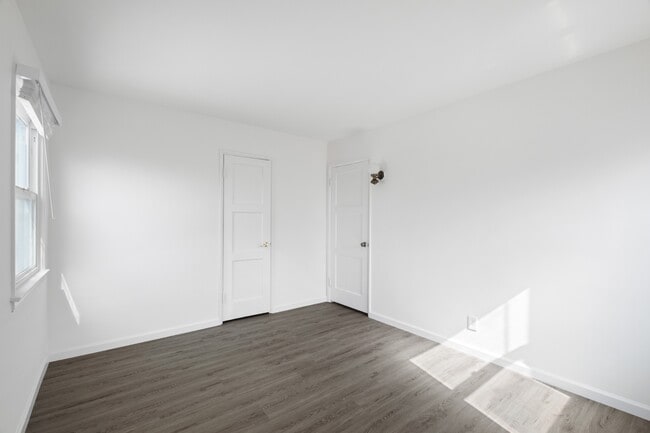 Building Photo - 3493 Meier St