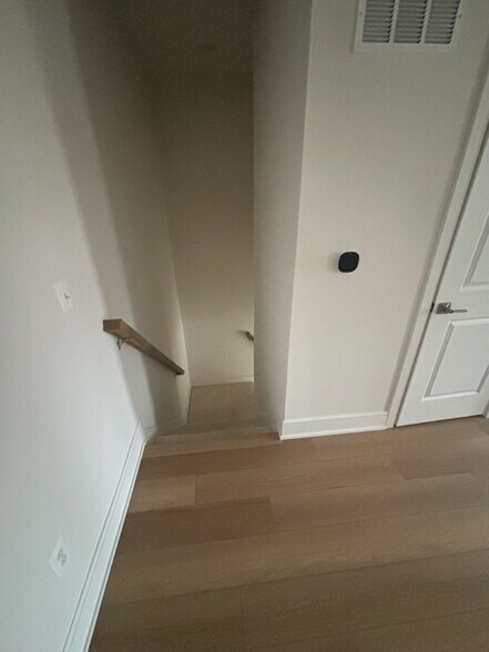 Building Photo - 43396 Farringdon Sq