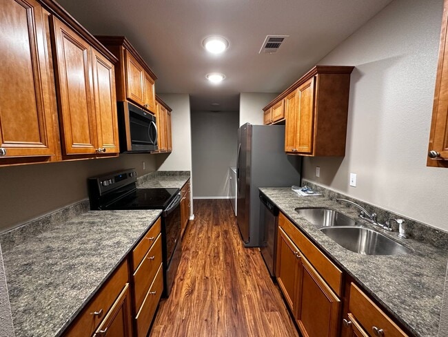 Building Photo - **REQUIRE 24-HOUR NOTICE BEFORE SHOWING, AVAILABLE 1/1/26**Come take a look at this new construct...