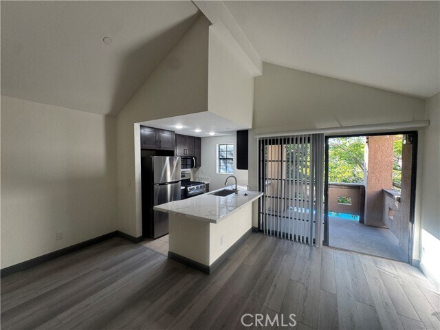 Building Photo - 1046 Calle Del Cerro