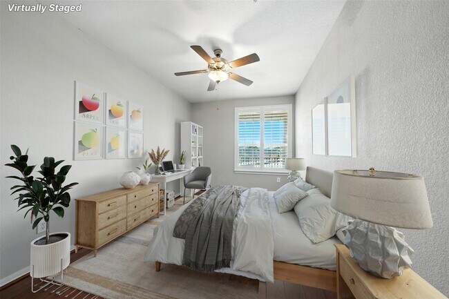 Building Photo - 7575 Kirby Dr