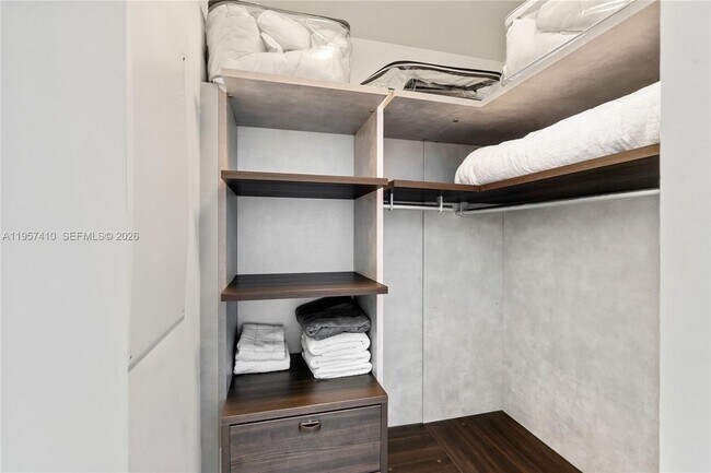 Building Photo - 55 SW 9th St