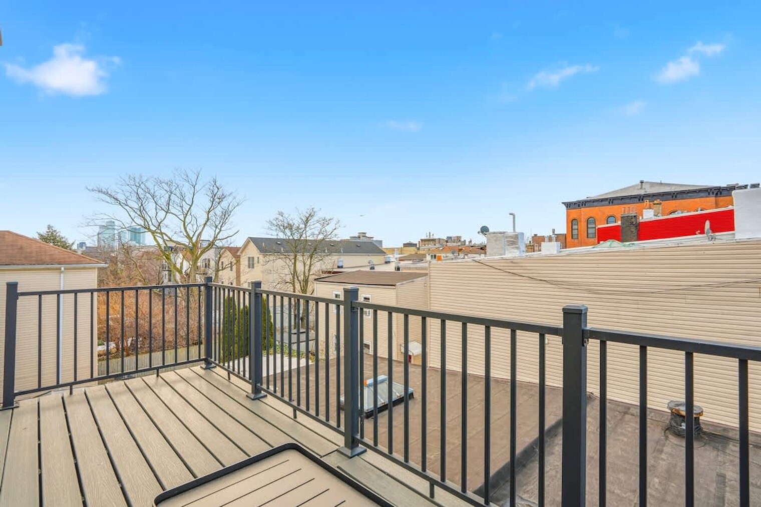 Building Photo - 225 Hancock Ave