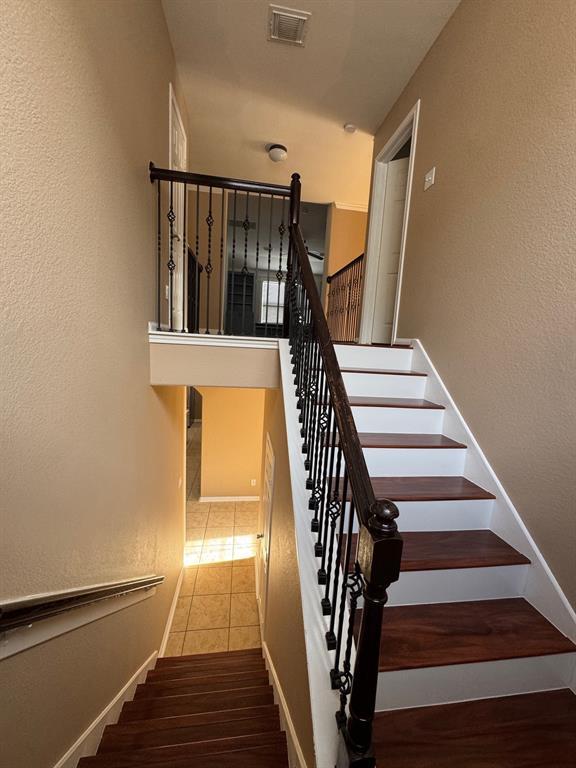 Building Photo - 24423 Hampton Lakes Dr