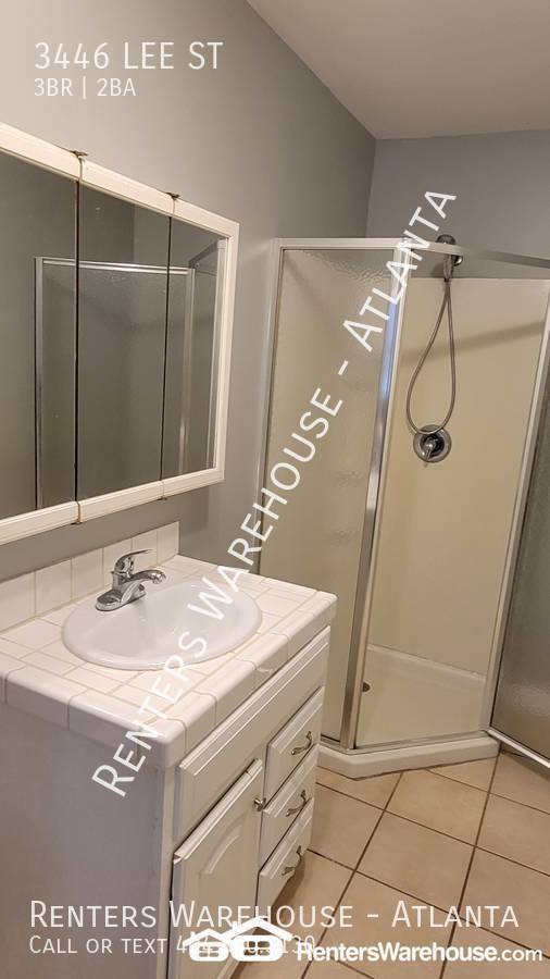 Building Photo - Charming 3 Bedroom near Airport and Virgin...