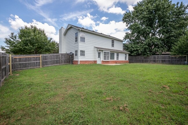 Building Photo - Gorgeous 4 Bedroom Remodel, Union Schools!