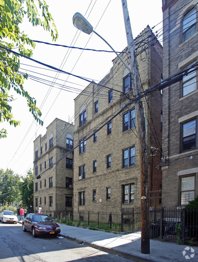 Primary Photo - 218 S 3rd Ave