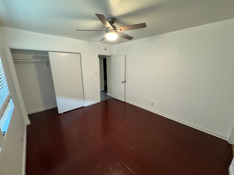 Building Photo - 9625 Adoree St