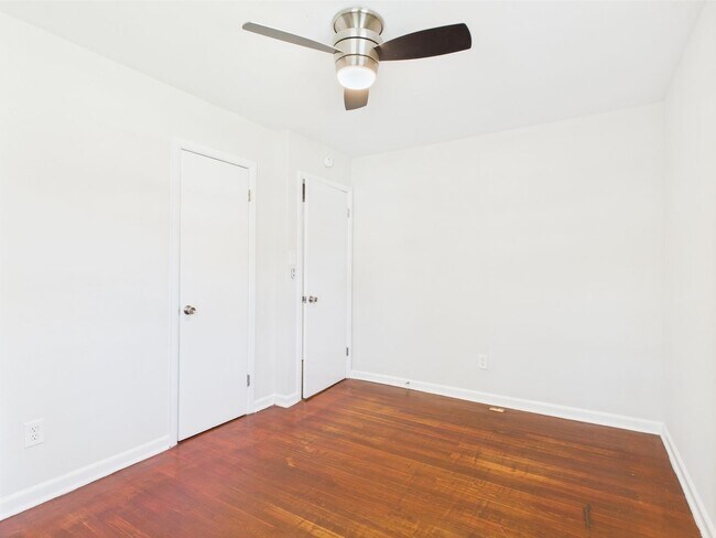 Building Photo - Cozy, 3 Bedroom Brick Cape in Fulton Hill ...