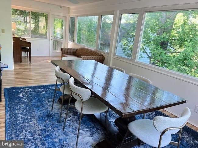 Building Photo - 5885 9th Rd N