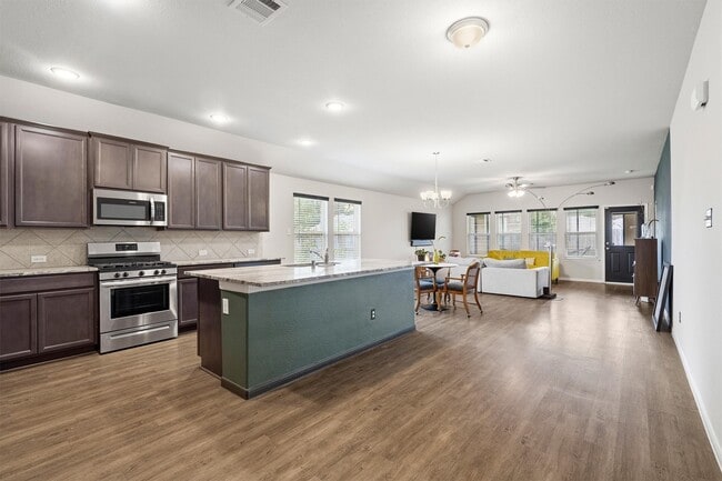 Building Photo - 6303 Cambrai Wood Ln