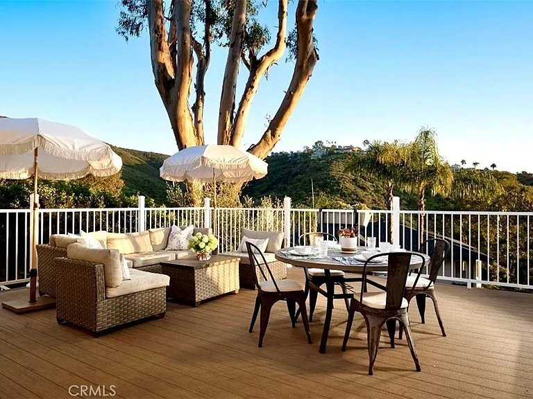 Building Photo - 1445 Bluebird Canyon Dr