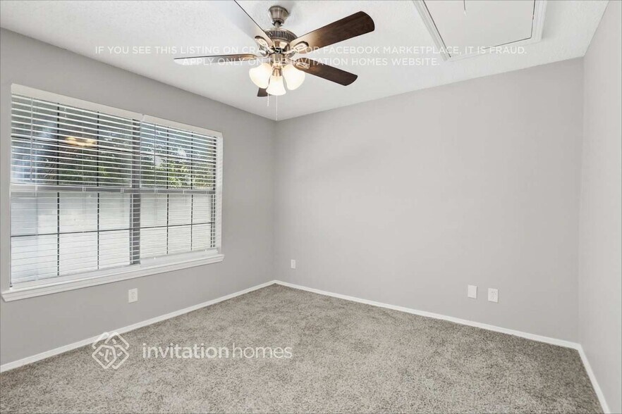 Building Photo - 2036 Pheasant Dr